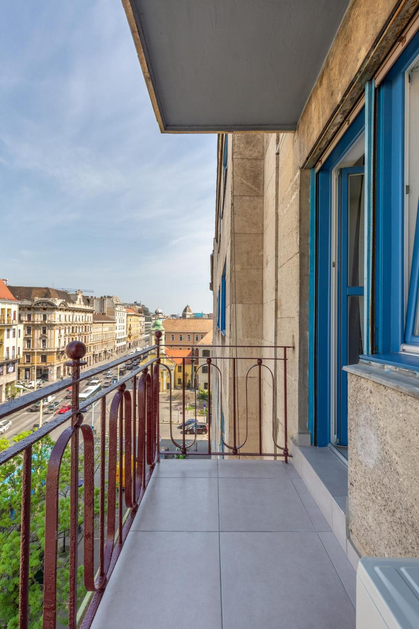 Gde Rakoczi 27 Apartmant بودابست المظهر الخارجي الصورة
